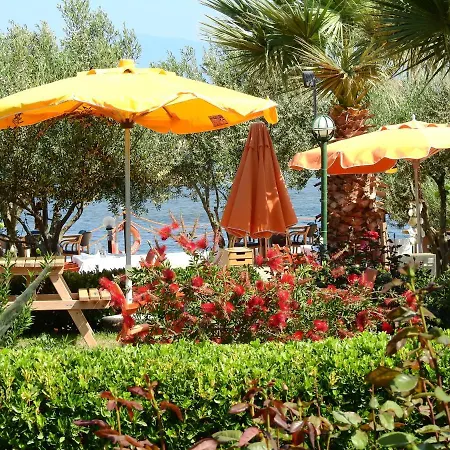 Cunda Asiyan Otel *