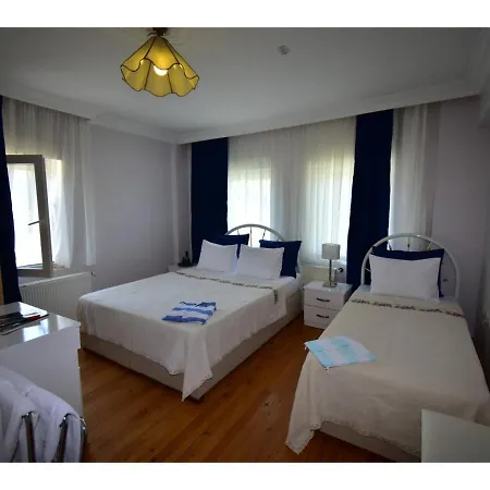 Cunda Asiyan Otel Hotel *